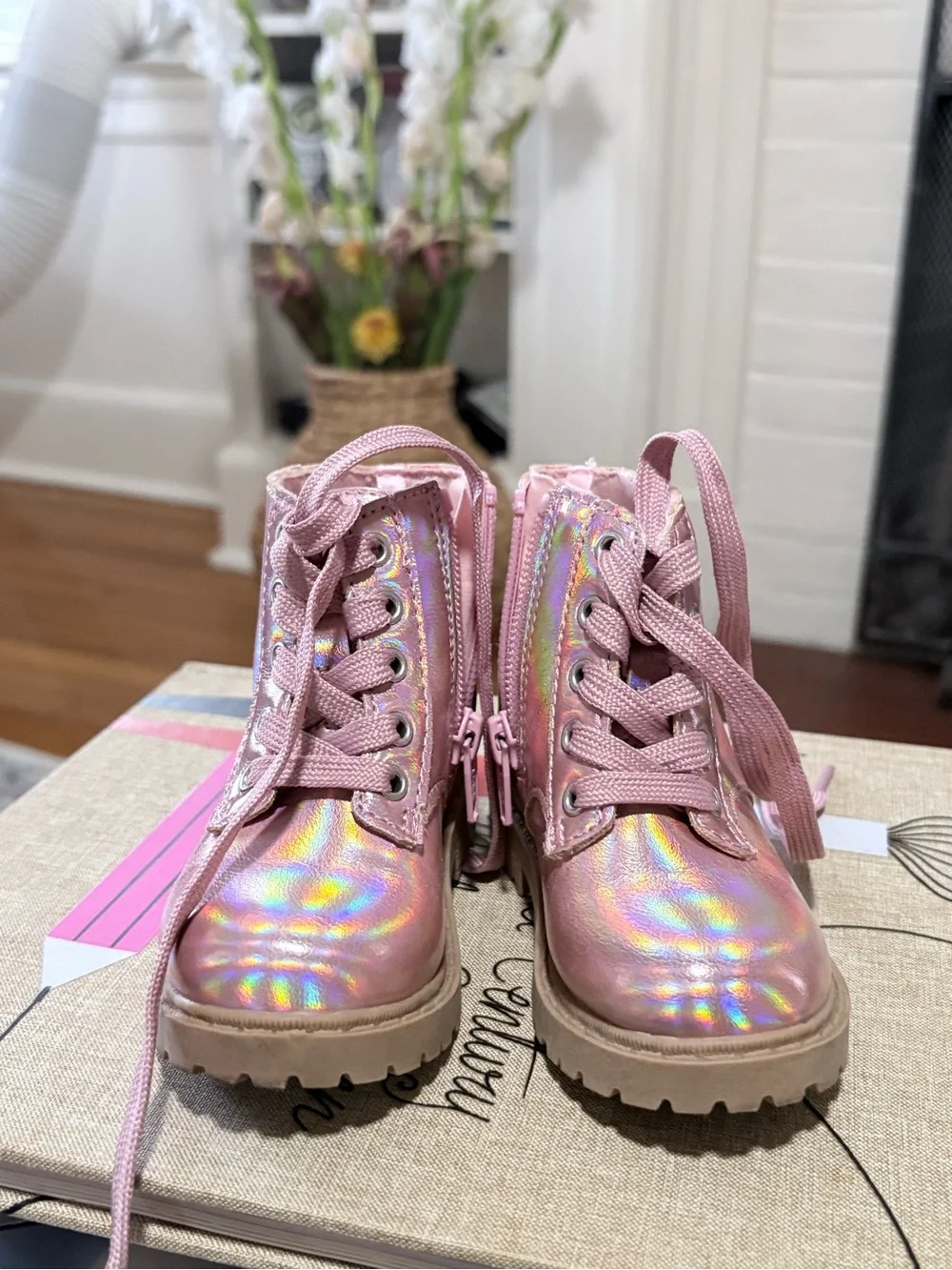 Old Navy Pink Holographic Lace-Up Girls Boots